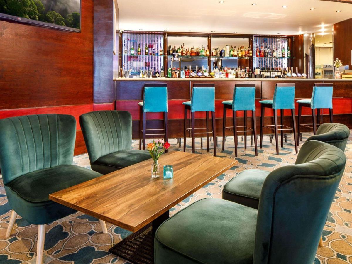 Отель Mercure Abbots Well