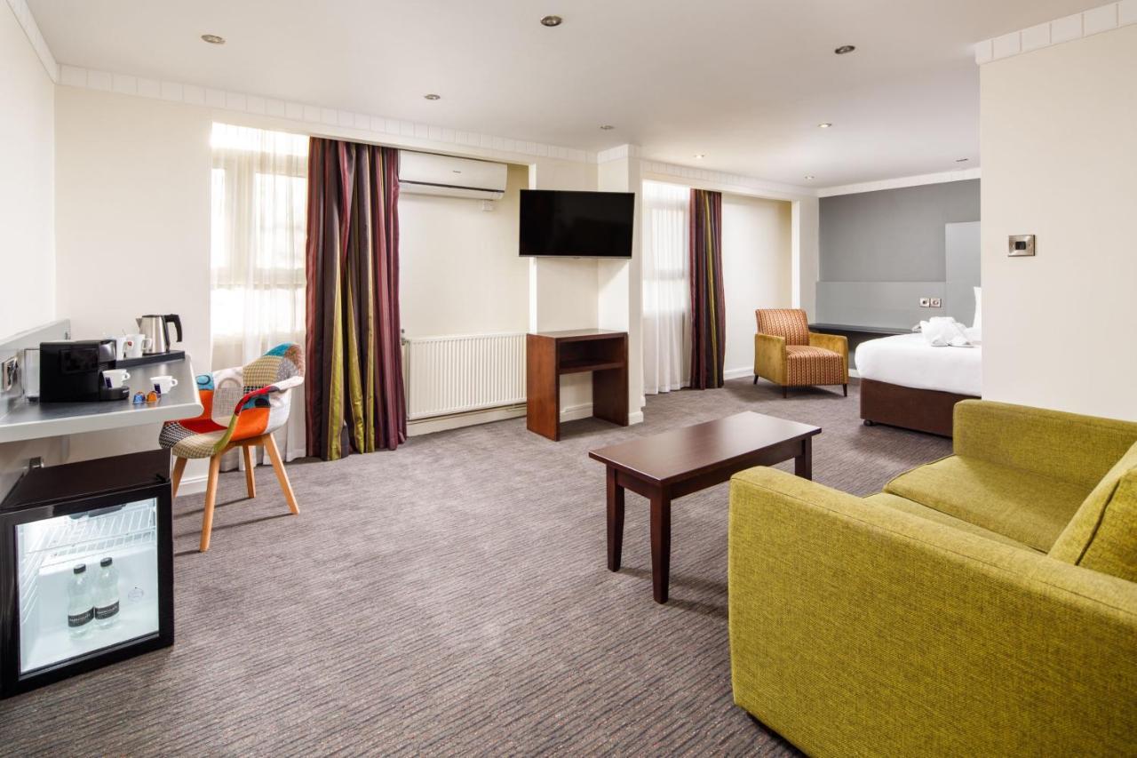 Mercure Abbots Well Честер