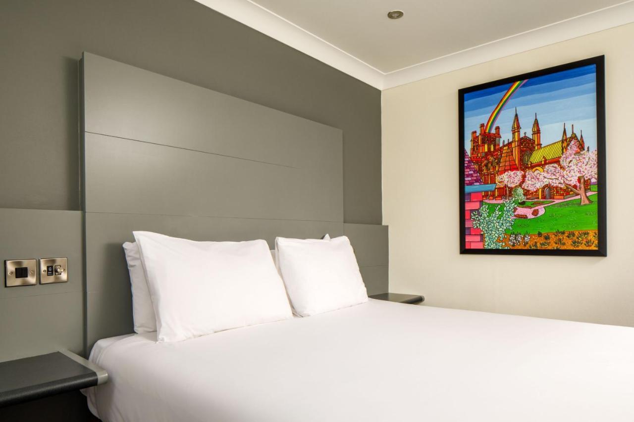 Mercure Abbots Well Честер