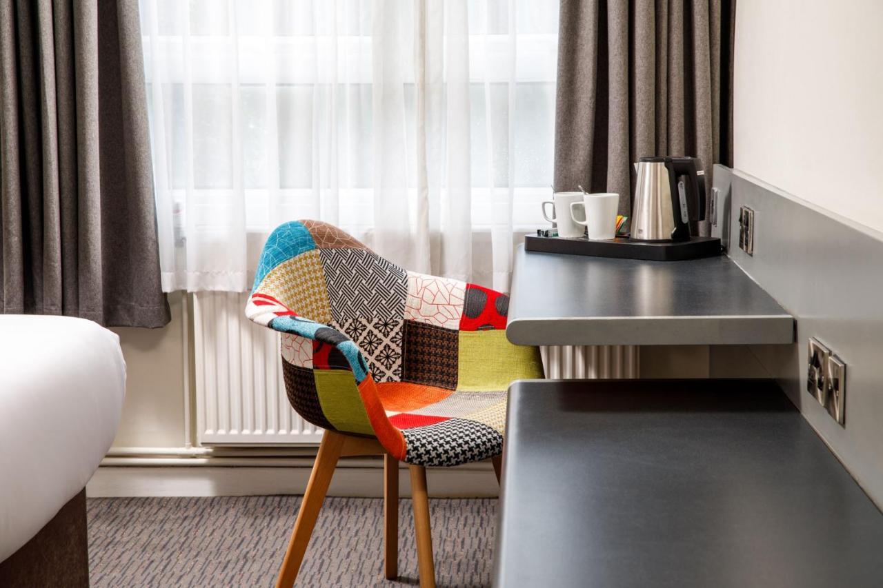 Mercure Abbots Well Отель Честер