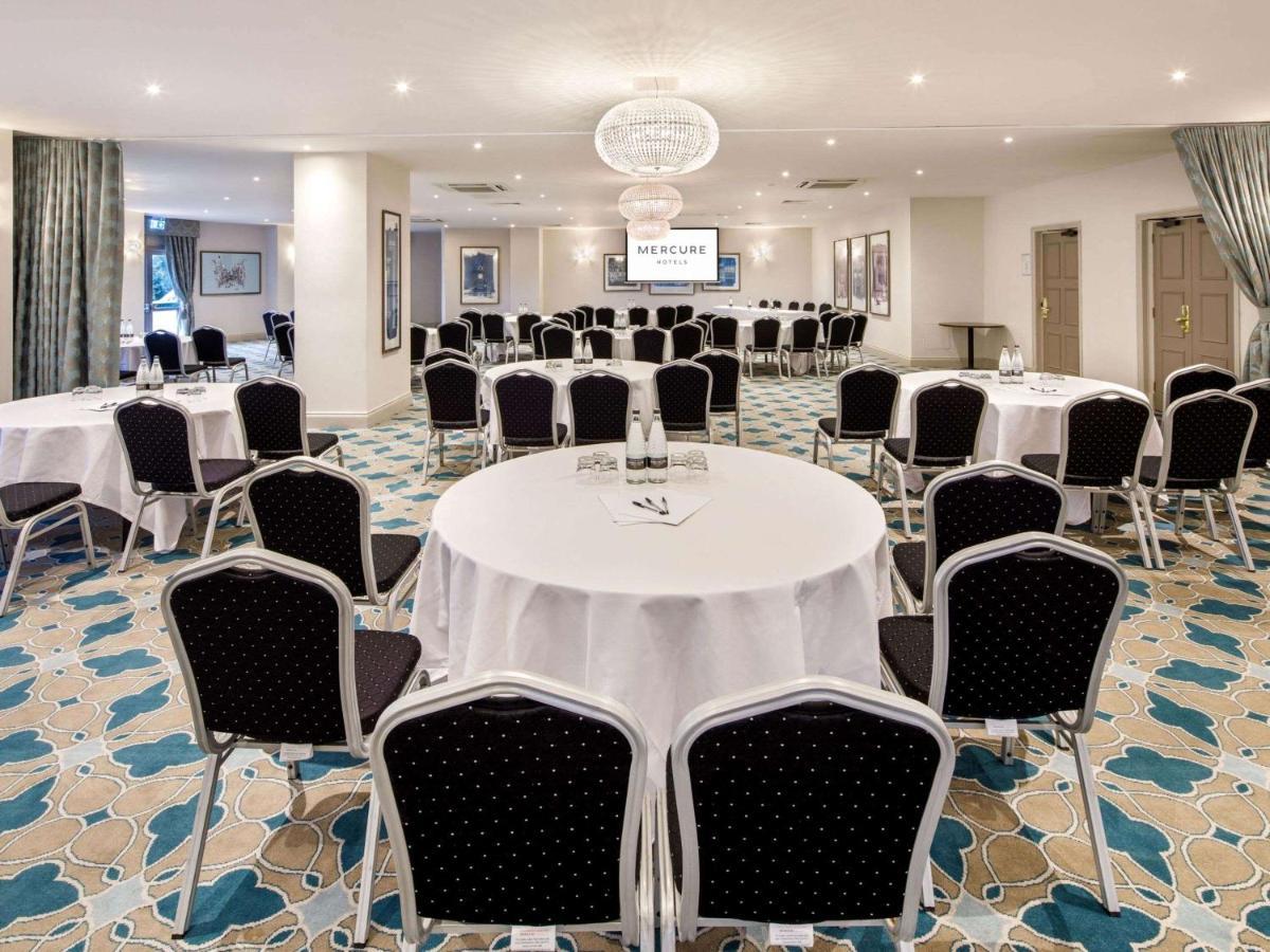 Отель Mercure Abbots Well Честер