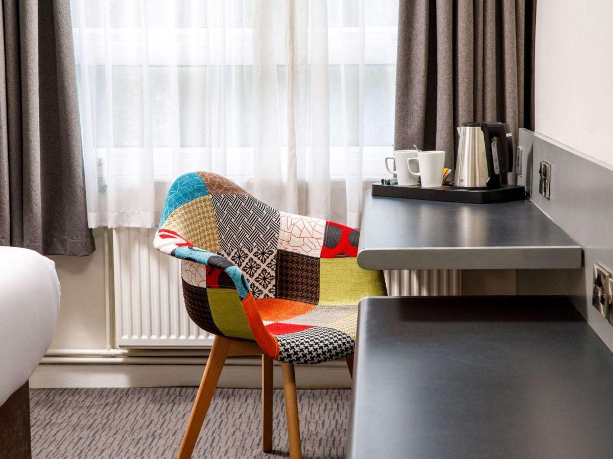 Mercure Abbots Well Честер